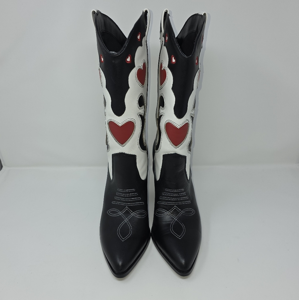 NEW and NEVER WORN Steve Madden LOVESTRUCK Western Cowboy Heart Boots - Picture 4 of 10